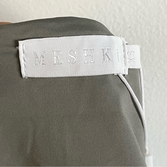 Meshki Yvonne Crop Top Sage Green - Picture 4 of 7